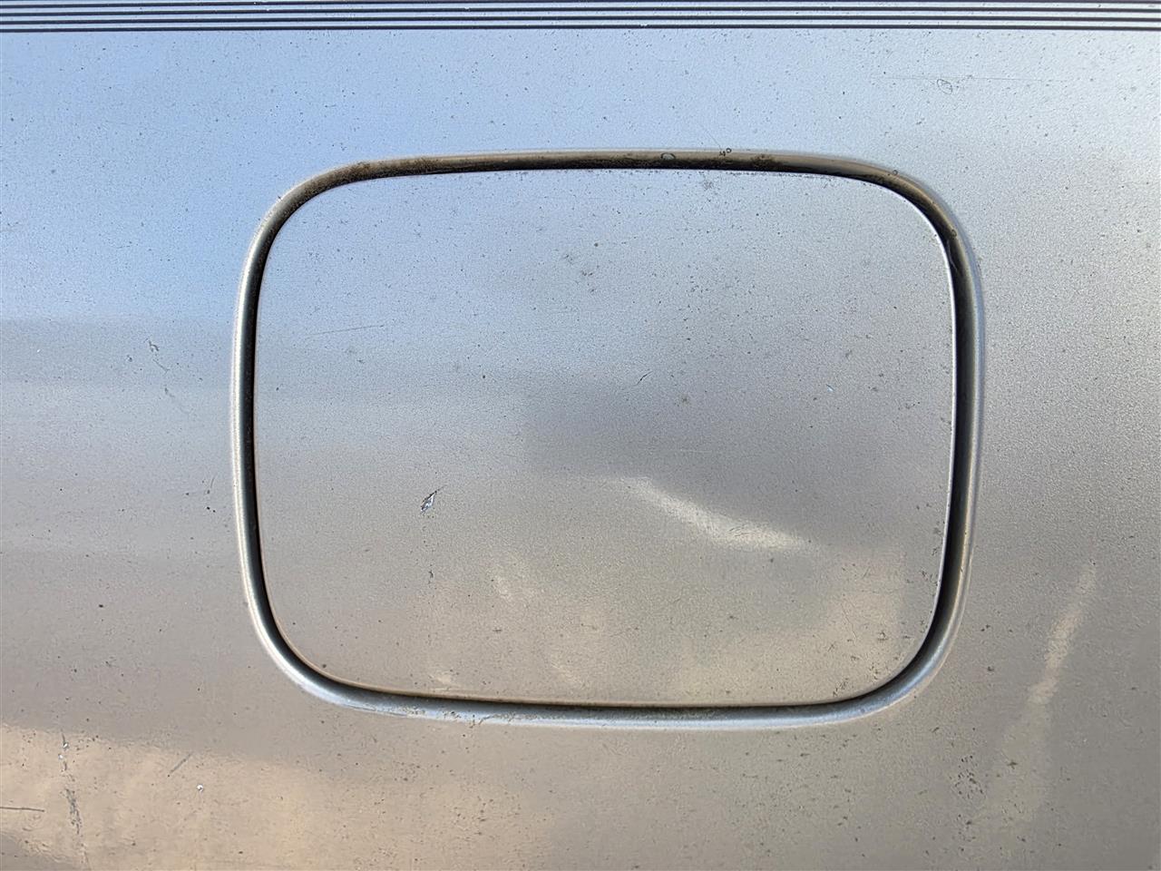 1996 Hyundai Elantra Fuel Filler Gas Door Lid