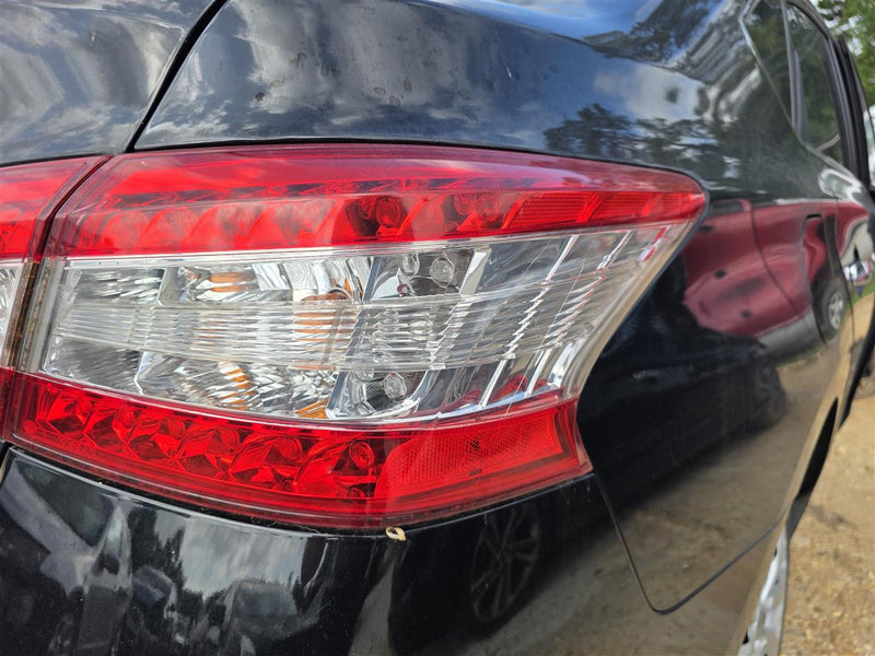 2013 2014 2015 Nissan Sentra Passenger Side Right Tail Light Lamp Assembly quarter panel mounted R