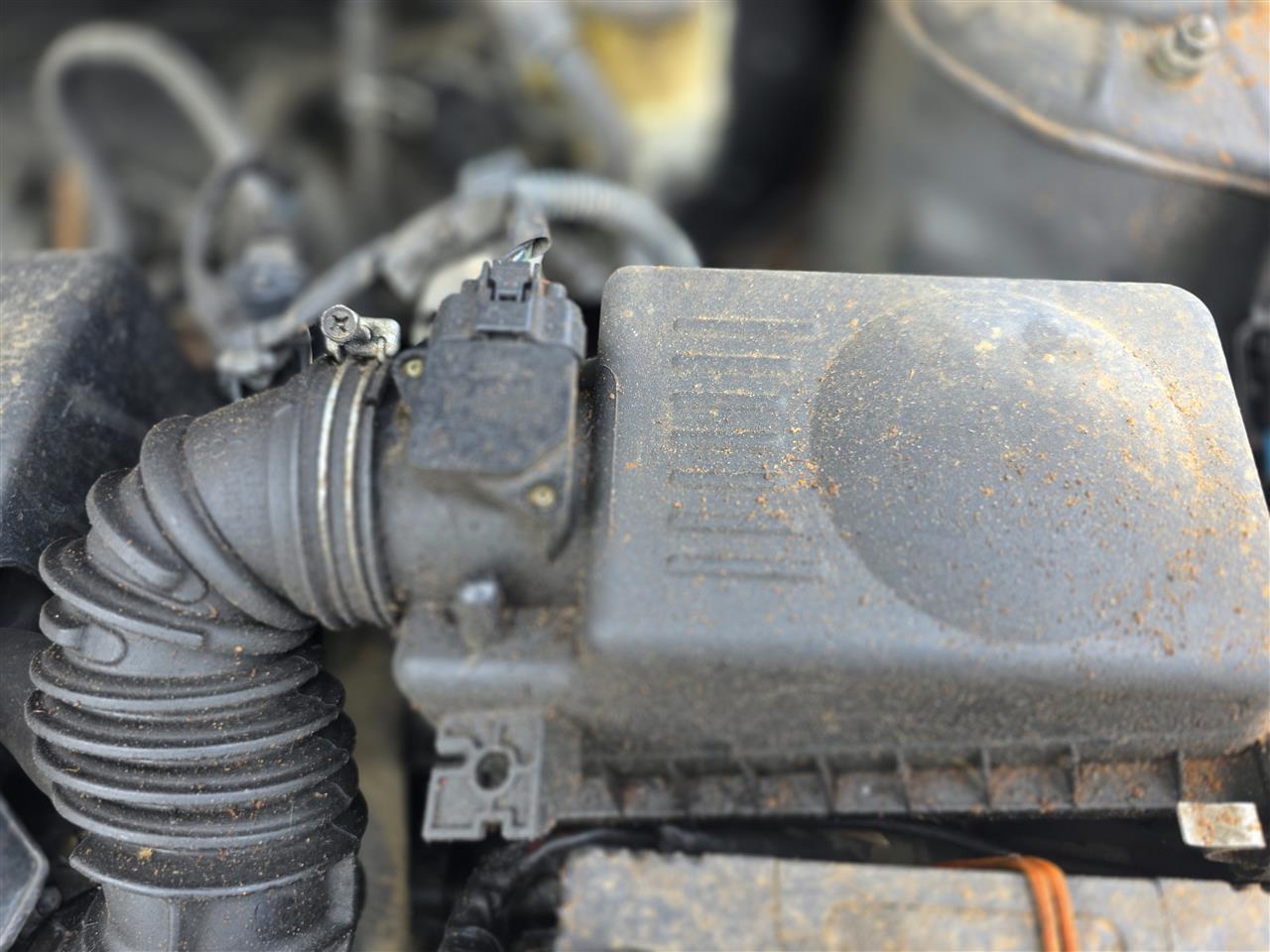 2002 thru 2008 Toyota Corolla, Toyota Matrix Air Cleaner Intake Filter Box 1ZZFE engine
