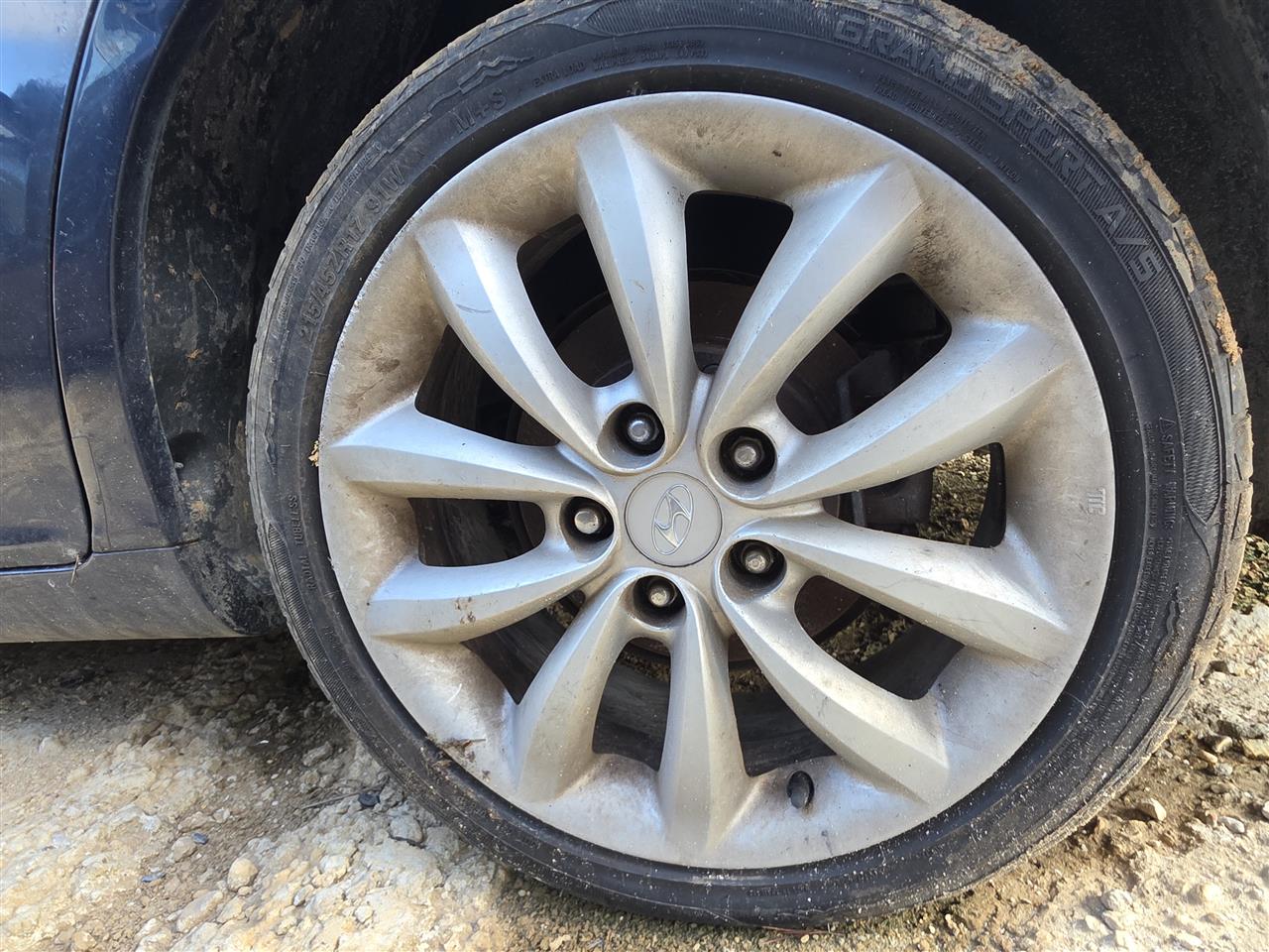 2006 thru 2010 Hyundai Azera Wheel Rim 17x7 alloy 10 spoke