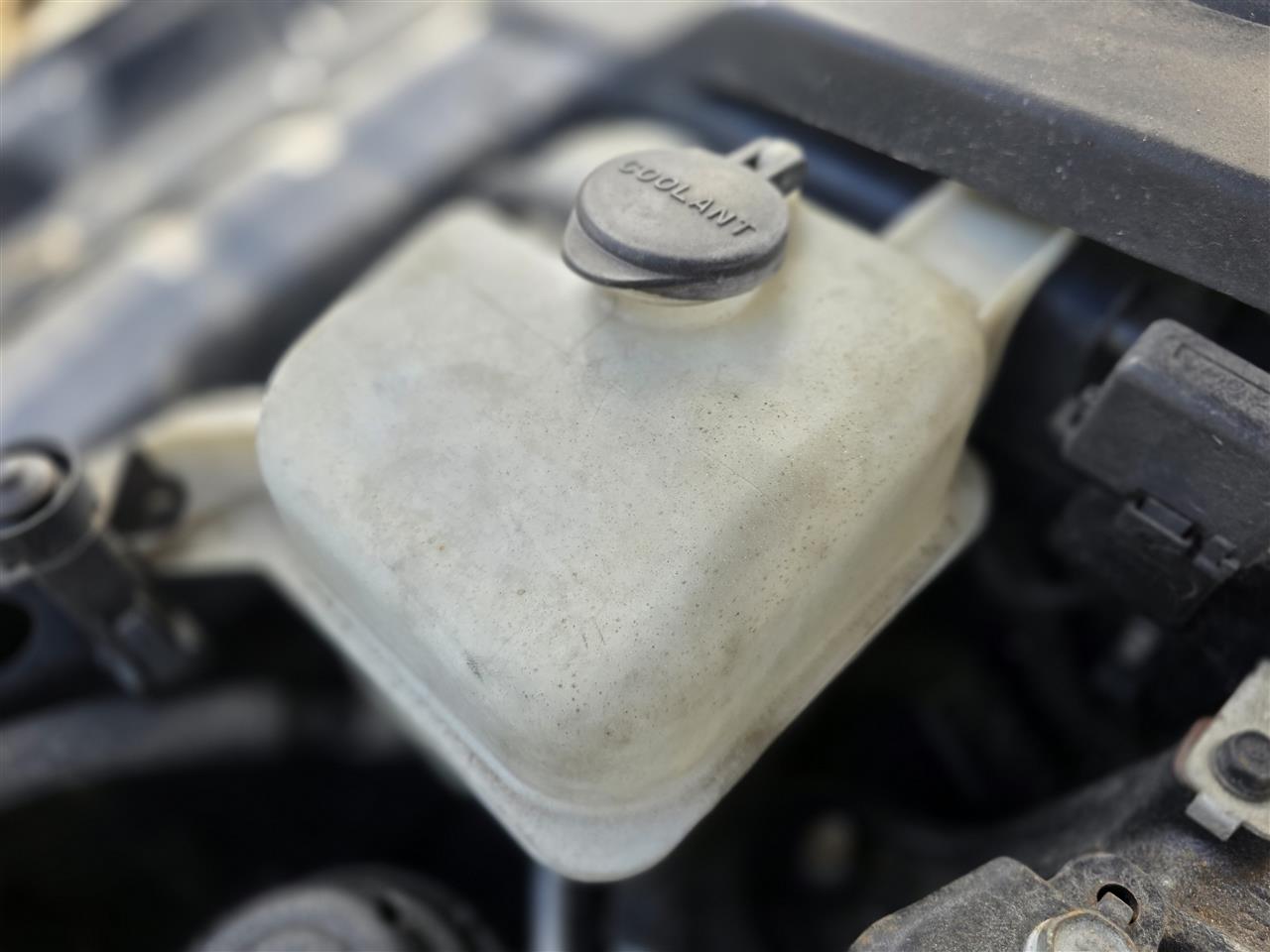2006 thru 2011 Hyundai Azera, Hyundai Sonata Coolant Overflow Reservoir Tank