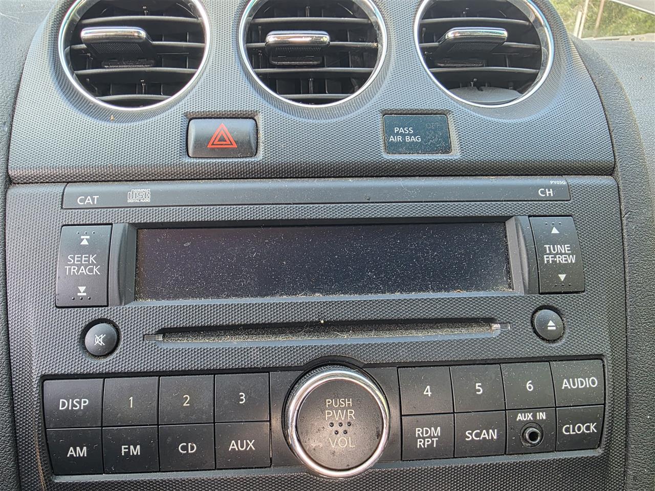 2010 2011 2012 Nissan Altima Radio Stereo Audio Head Unit receiver AM FM CD without navigation system Sdn