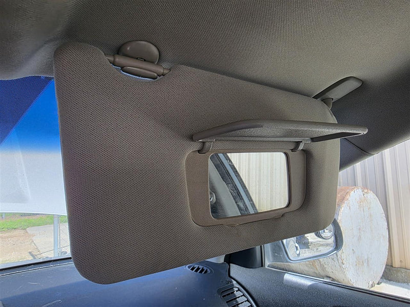2009 Nissan Altima Passenger Side Right Sun Visor Sdn without illumination R
