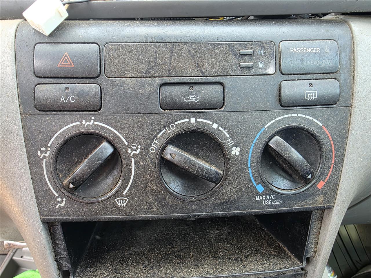2003 thru 2008 Toyota Corolla AC Heater Temperature Climate Control Unit with
