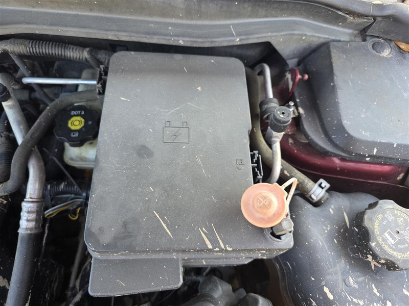 2010 Chevrolet Equinox, GMC Terrain Engine Bay Fuse Box Relay Panel 3.0L