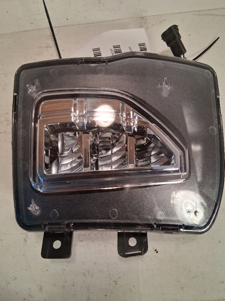 2016 2017 2018 2019 Chevrolet Silverado 1500 Passenger Side Right Front Lamp R