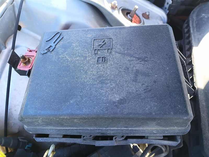 2008 Chrysler 300, Dodge Charger, Dodge Magnum Engine Bay Fuse Box Relay Panel compartment