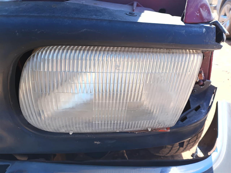 1994 1995 1996 1997 Mazda B2300, Mazda B3000, Mazda B4000 Driver Side Left Headlight Headlamp Assembly