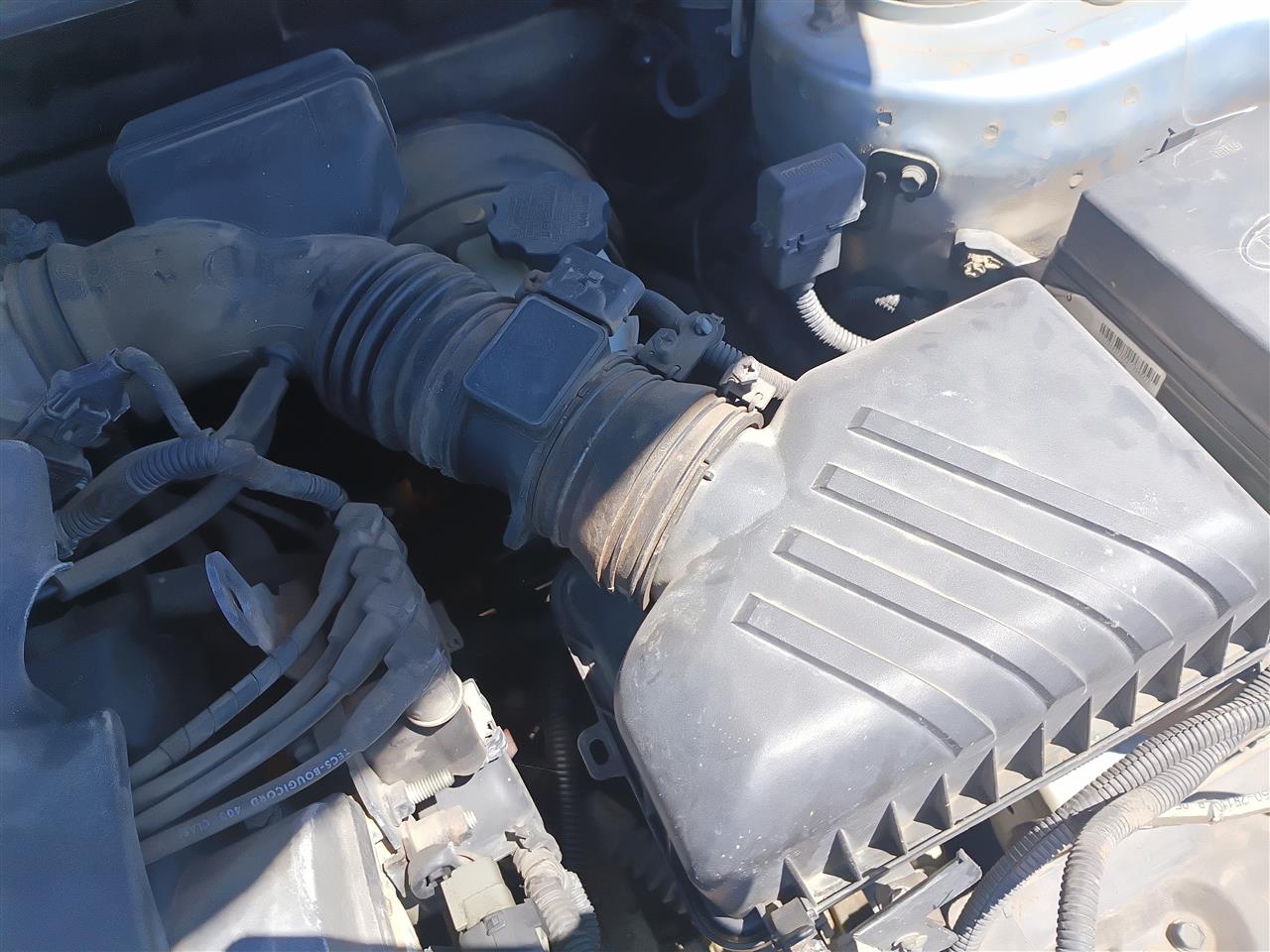 2007 2008 2009 KIA Spectra Air Cleaner Intake Filter Box 2.0L