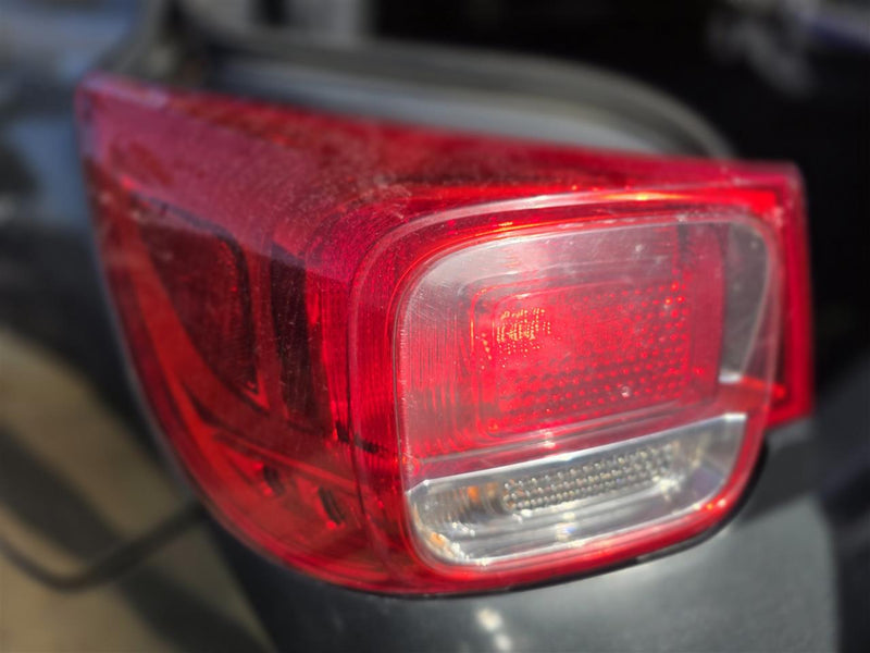 2013 2014 2015 2016 Chevrolet Malibu Driver Side Left Tail Light Lamp Assembly quarter panel mounted L