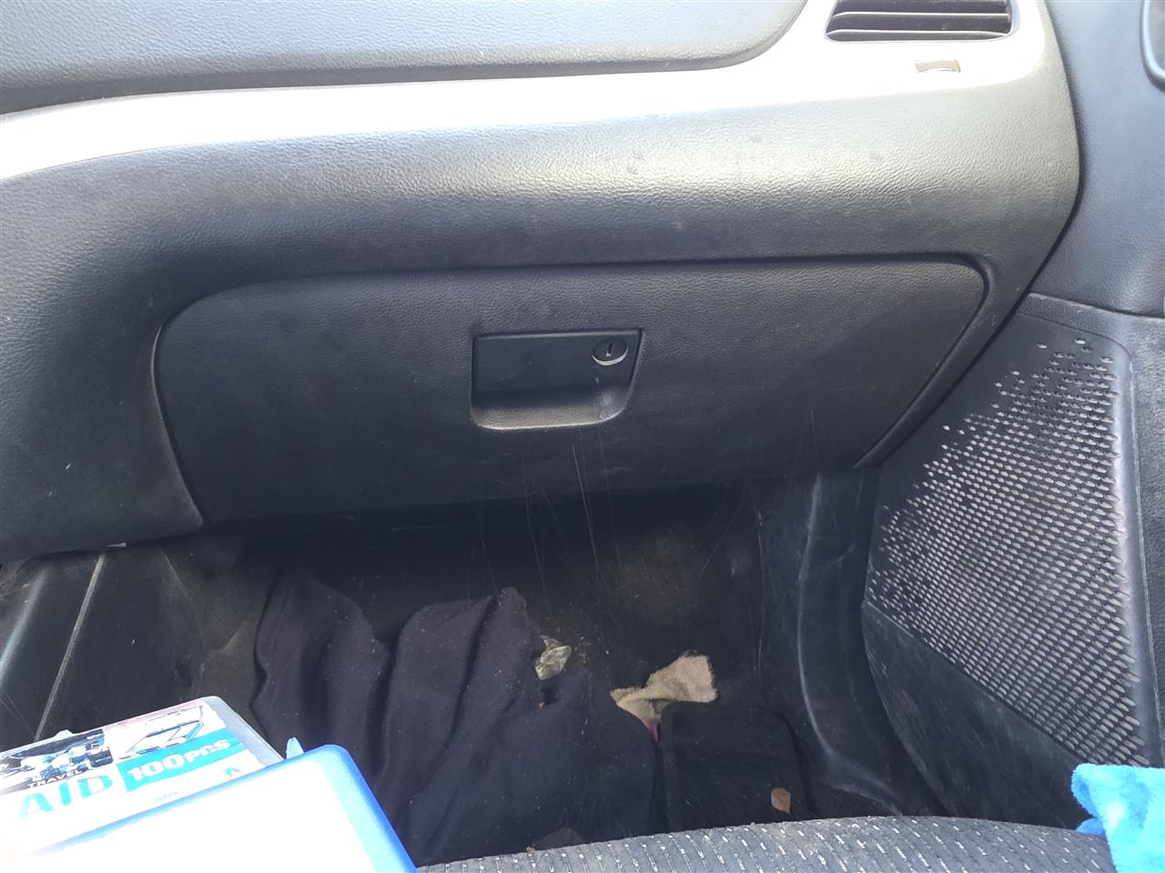 2014 Dodge Journey Glove Box Compartment