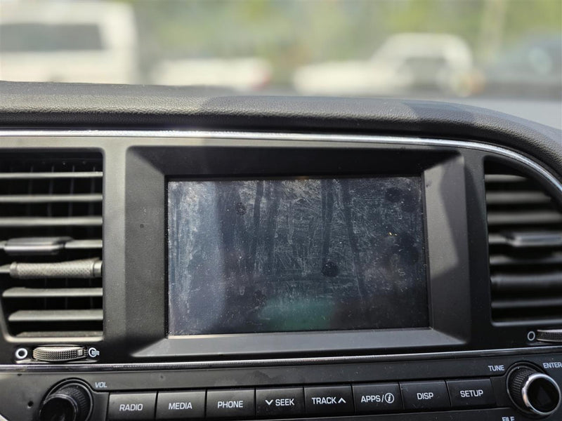 2017 2018 Hyundai Elantra Radio Stereo Audio Head Unit receiver without navigation US market Sedan assembly