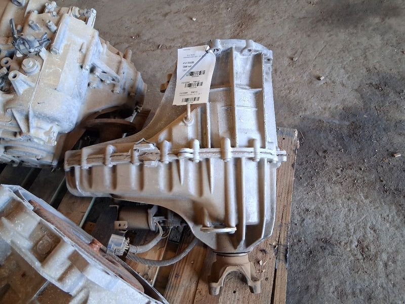 Used OEM Transfer Case Assembly from 2019 Ford F350SD