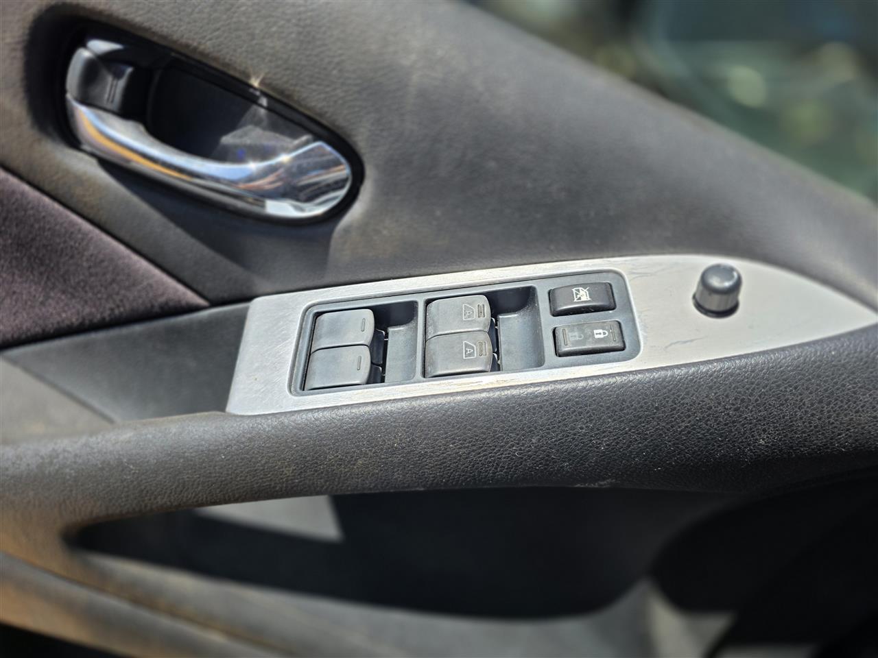 2009 thru 2014 Nissan Murano Driver Side Left Front Door Window Master Switch Driver s lock and