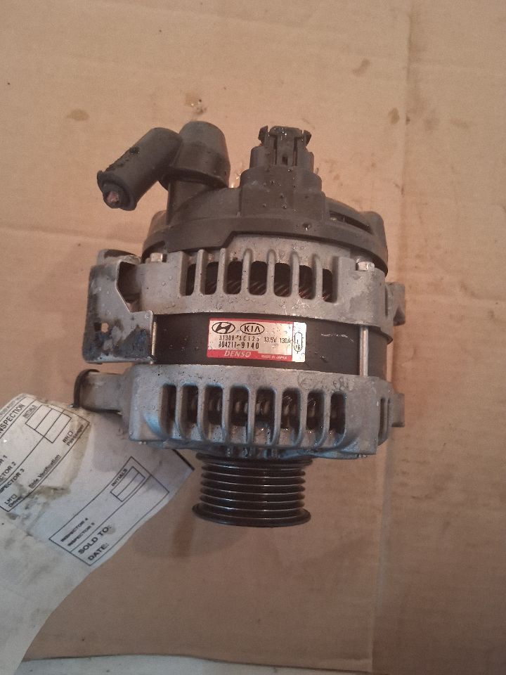 Used OEM Alternator Generator from 2010 Hyundai Veracruz