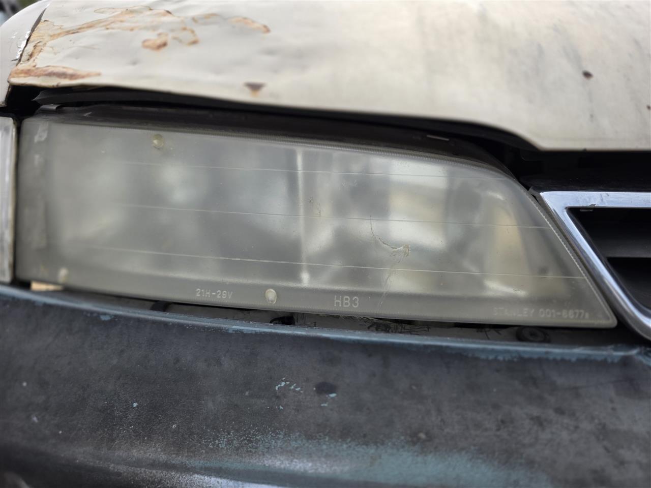 1994 1995 1996 1997 Honda Accord Passenger Side Right Headlight Headlamp Assembly