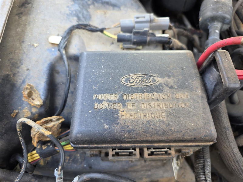 1996 Mercury Grand Marquis Engine Bay Fuse Box Relay Panel