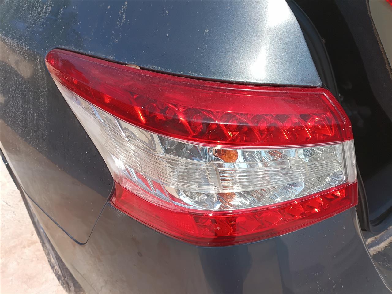 2013 2014 2015 Nissan Sentra Driver Side Left Tail Light Lamp Assembly quarter panel mounted L