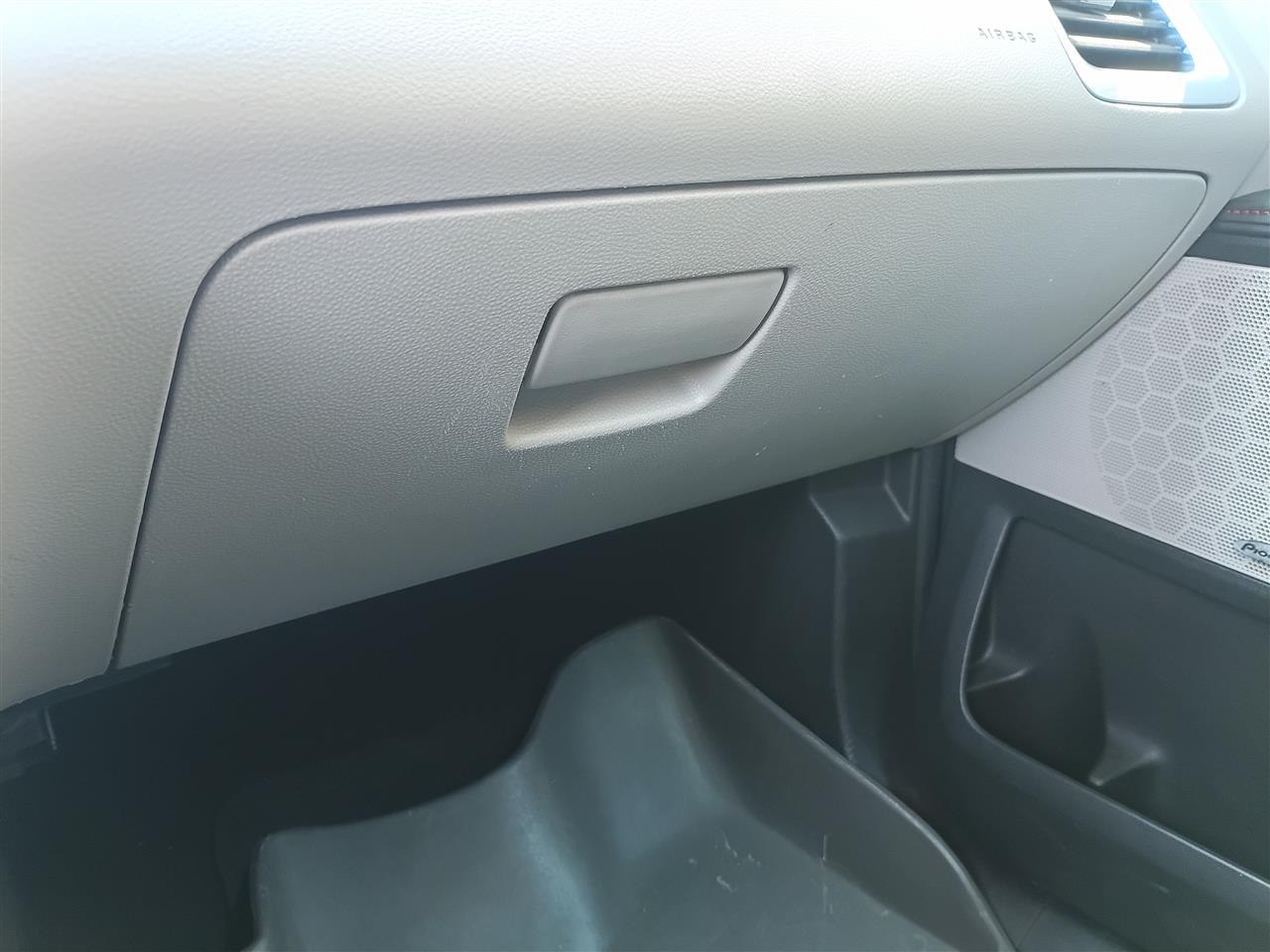 2012 GMC Terrain Glove Box Compartment