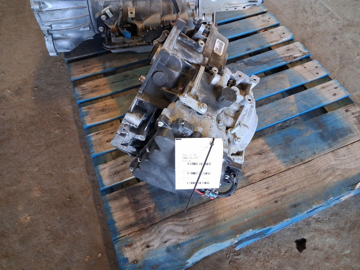 Used OEM Transmission Transaxle Assembly from 2012 GMC Terrain