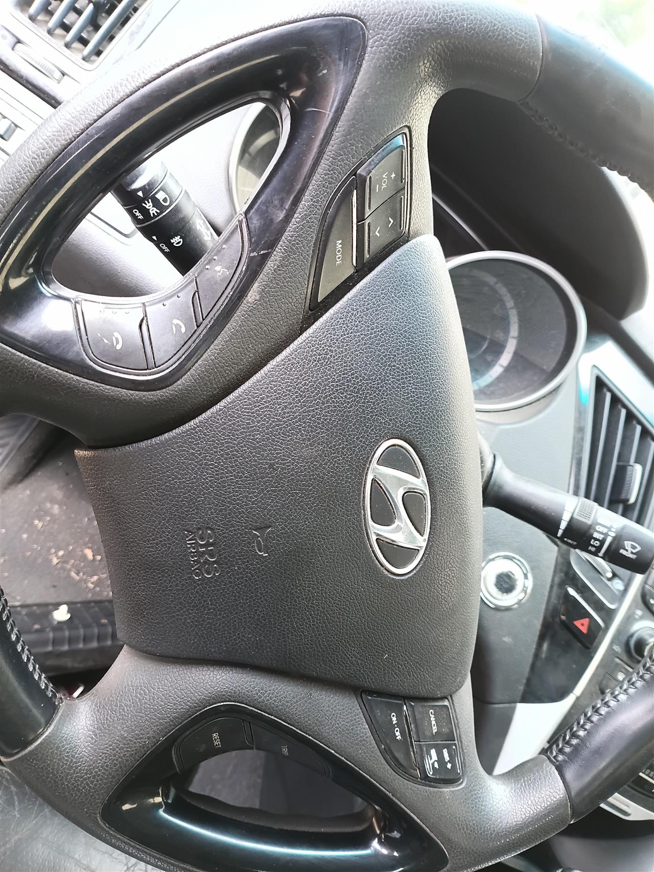 2011 2012 2013 2014 Hyundai Sonata Driver Side Left Air BAG front driver wheel