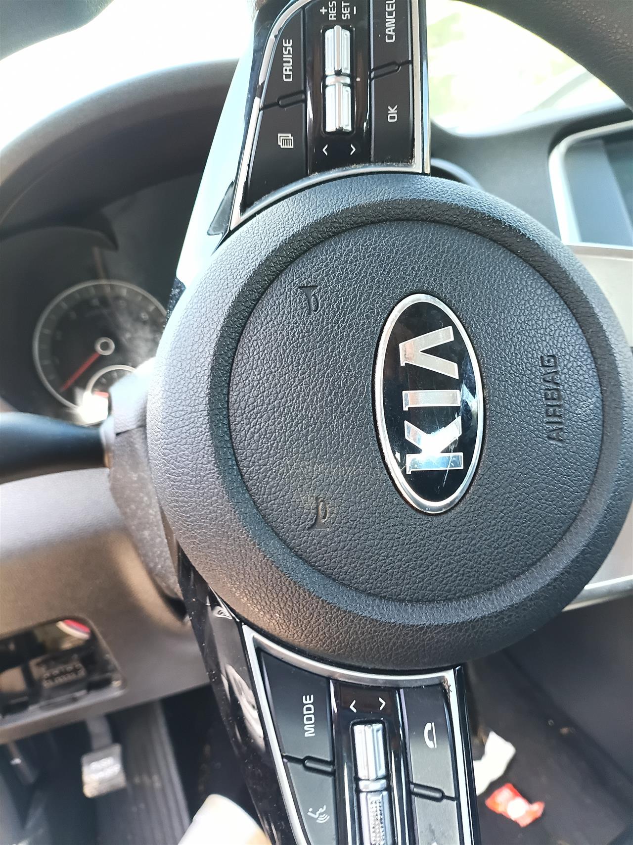 2019 2020 KIA Optima Driver Side Left Air BAG US built VIN 5 driver wheel