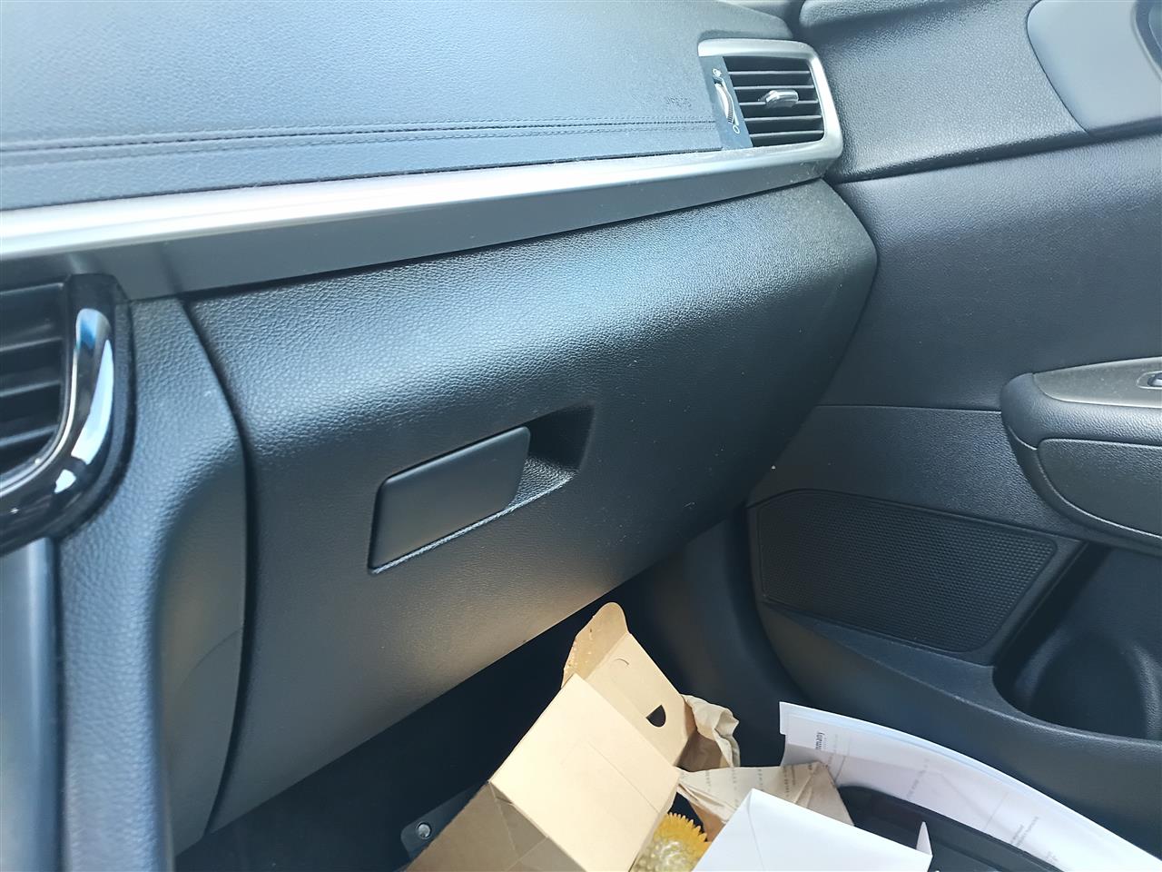 2019 KIA Optima Glove Box Compartment