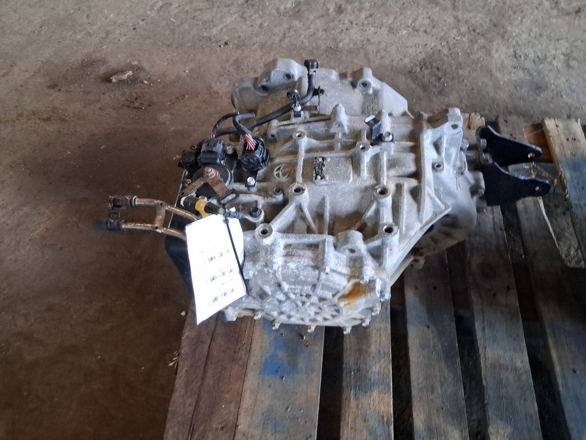 Used OEM Transmission Transaxle Assembly from 2012 Kia Sorento