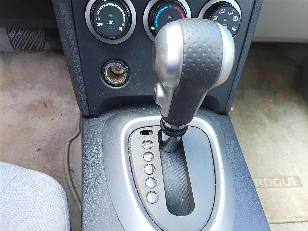 Used OEM Transmission Gear Shifter Assembly from 2009 Nissan Rogue