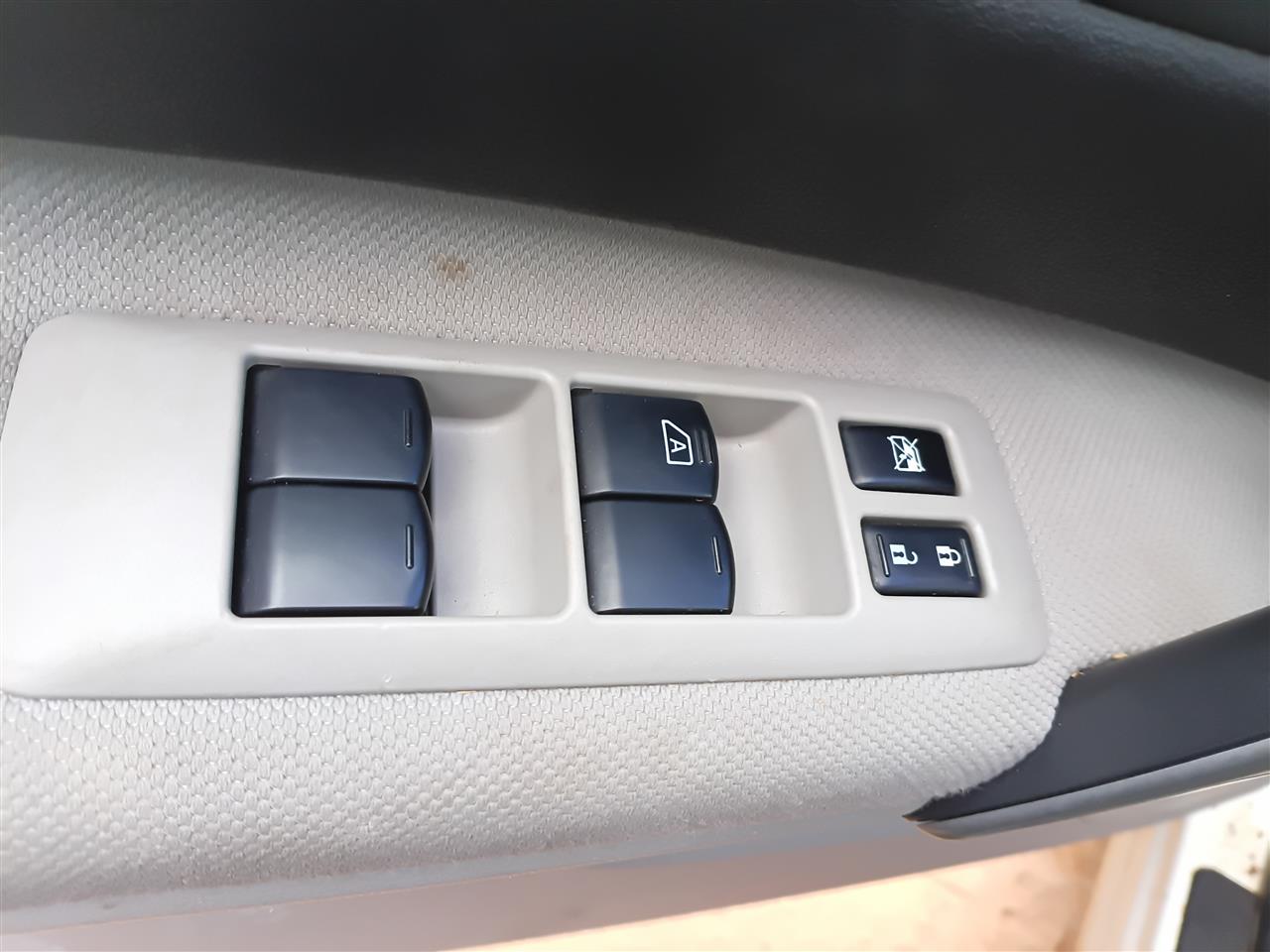 Used OEM Driver Side Left Front Door Window Master Switch from 2009 Nissan Rogue