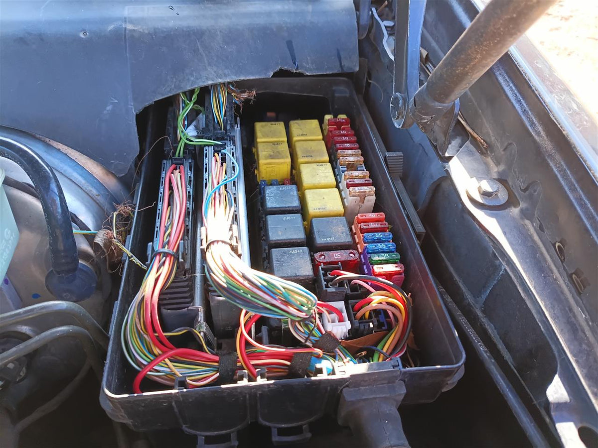 Used OEM Driver Side Left Engine Bay Fuse Box Relay Panel from 2002 Mercedes S-Class