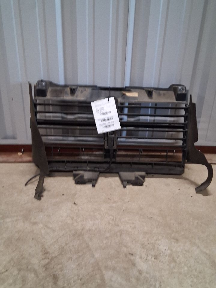 Used OEM Air Shutter from 2018 Dodge 1500