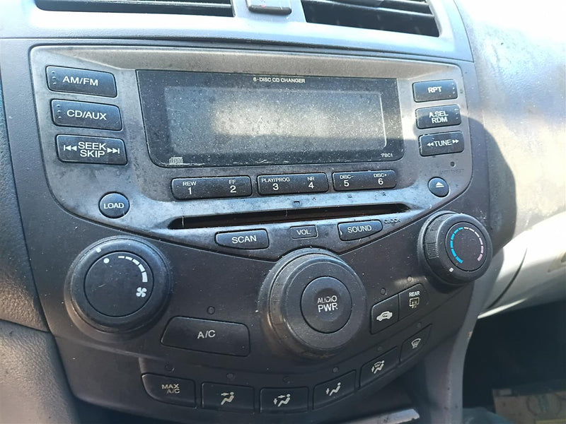 Used OEM Radio Stereo Audio Head Unit from 2007 Honda