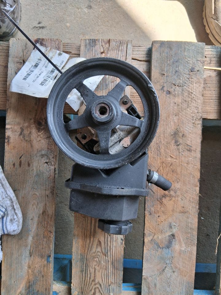 Used OEM Power Steering Pump from 2007 Saturn Aura