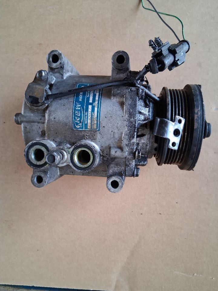 Used OEM AC Air Conditioning Compressor from 2003 Ford Thunderbird