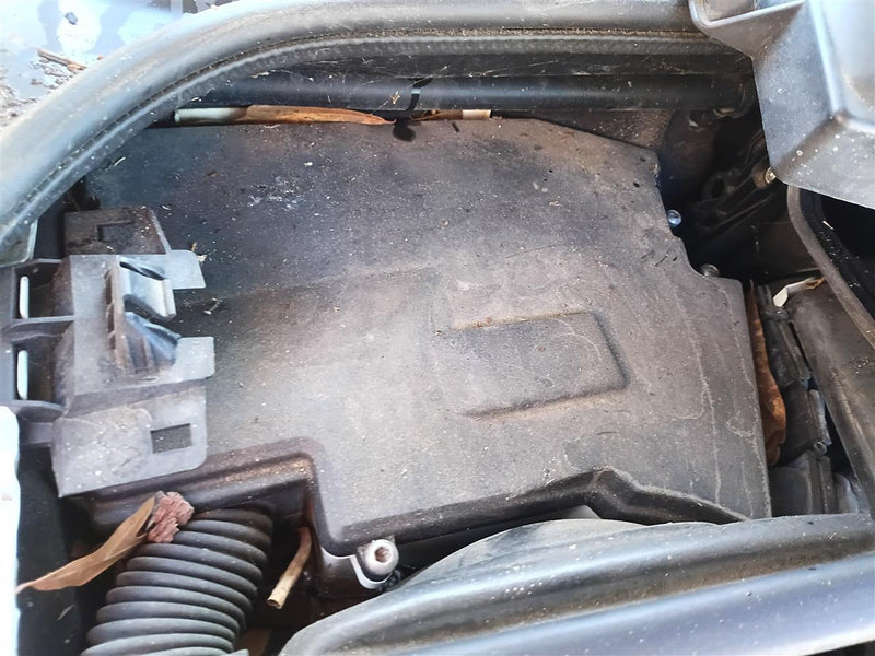 Used OEM Engine Bay Fuse Box Relay Panel from 2006 BMW 750I