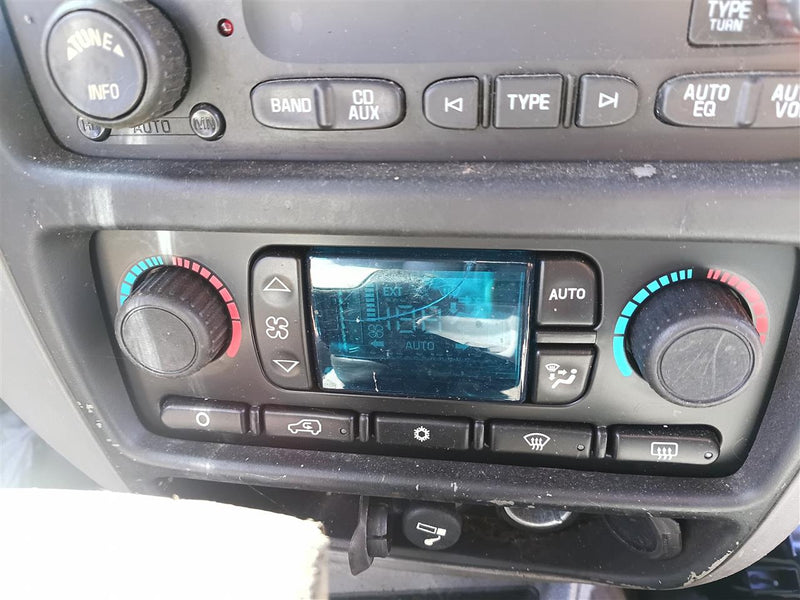 Used OEM AC Heater Temperature Climate Control Unit from 2008 Chevrolet Trailblazer