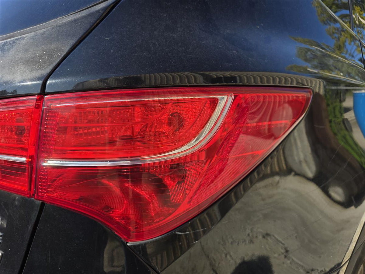 Used OEM Passenger Side Right Tail Light Lamp Assembly from 2013 Hyundai Santa FE