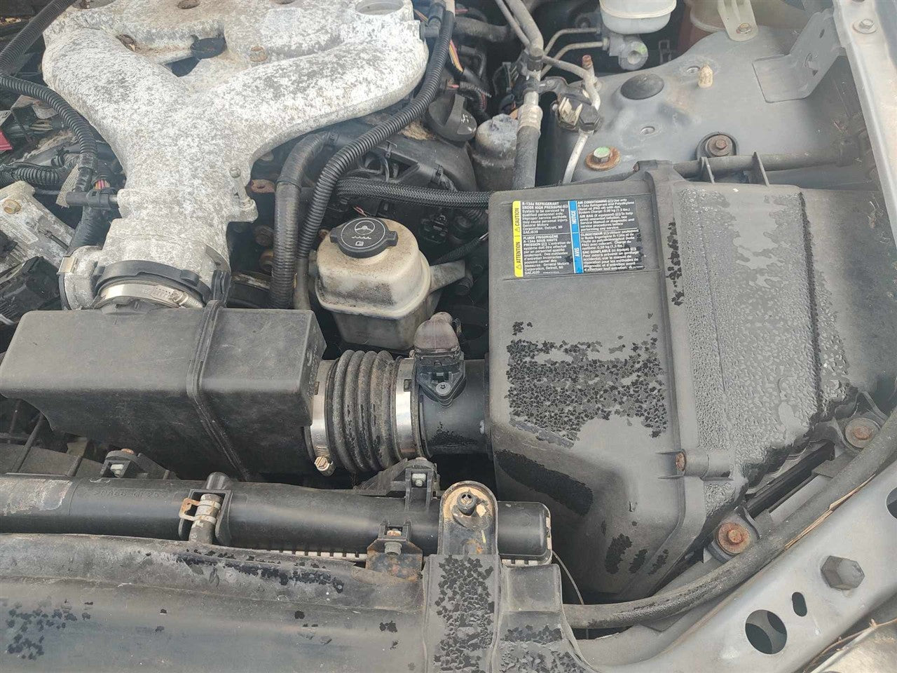 2004 2005 2006 2007 Cadillac CTS Air Cleaner Intake Filter Box 3.6L