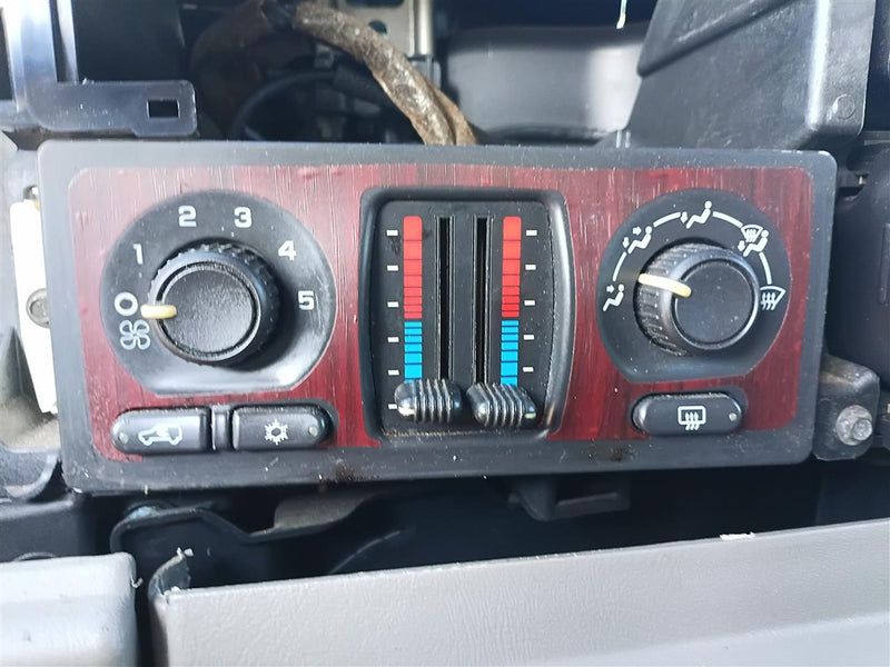 Used OEM AC Heater Temperature Climate Control Unit from 2004 Chevrolet Tahoe