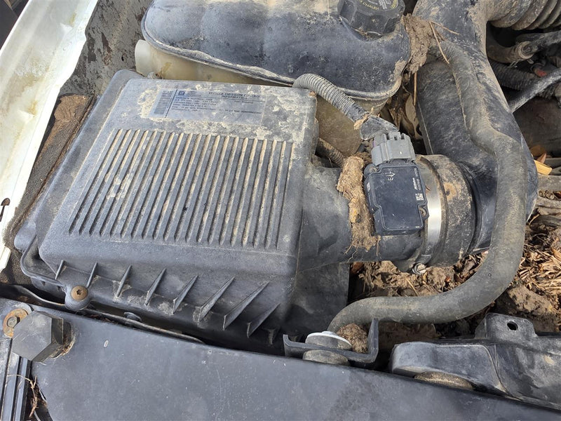 Used OEM Air Cleaner Intake Filter Box from 2009 Chevrolet Silverado 1500