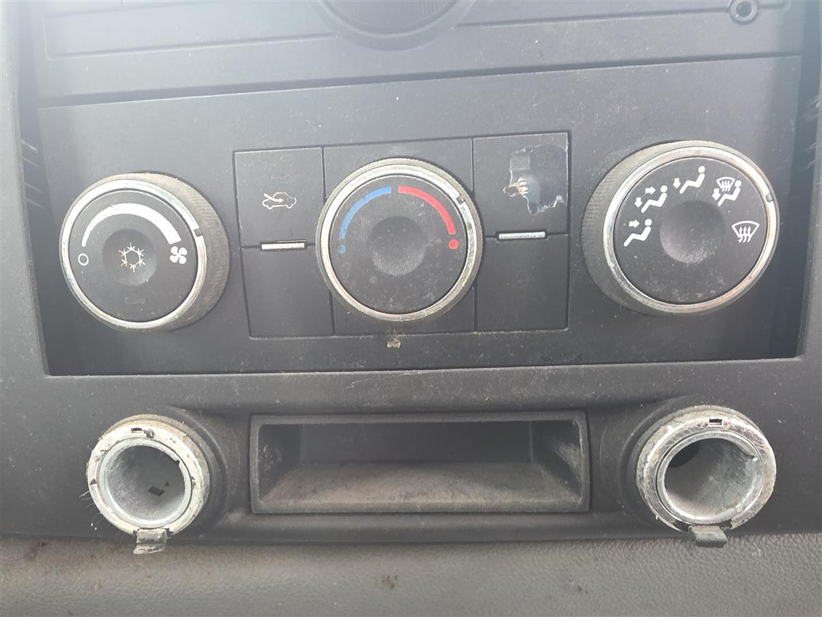 Used OEM AC Heater Temperature Climate Control Unit from 2009 Chevrolet Silverado 1500