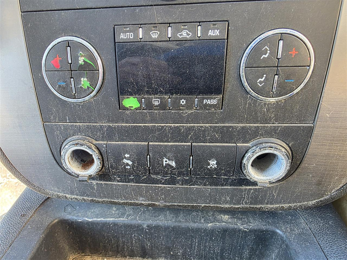 Used OEM AC Heater Temperature Climate Control Unit from 2007 GMC