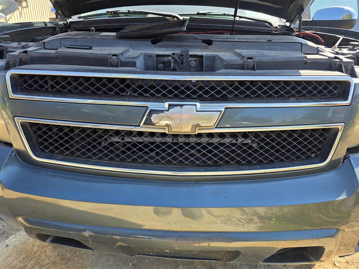 Used OEM Grille from 2008 Chevrolet Tahoe