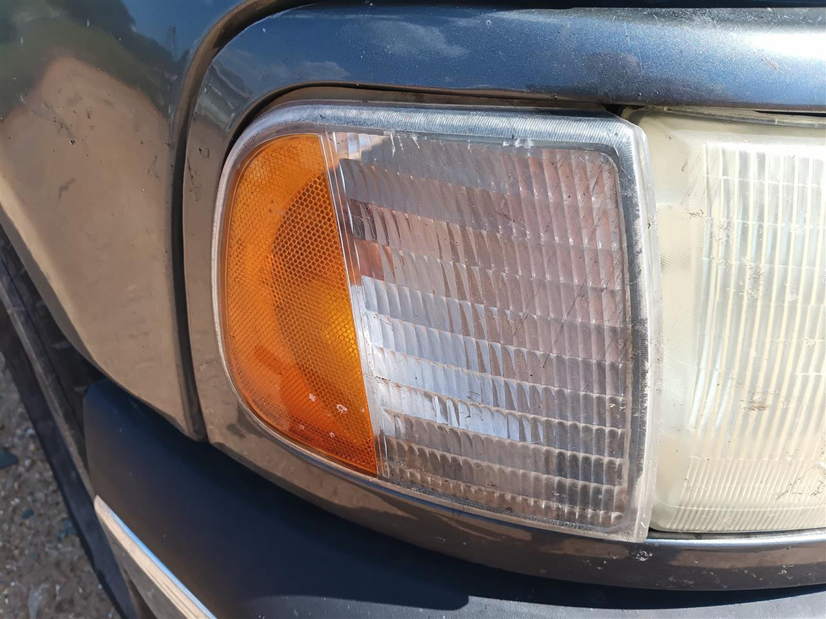 Used OEM Passenger Side Right Front Lamp from 2002 Ford F150