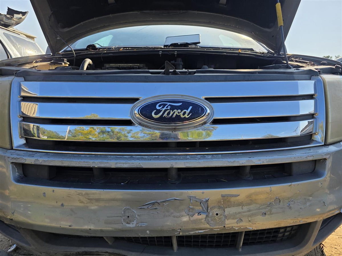 Used OEM Grille from 2007 Ford Edge