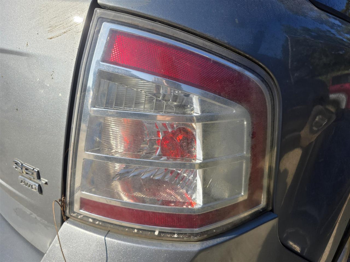 Used OEM Passenger Side Right Tail Light Lamp Assembly from 2007 Ford Edge