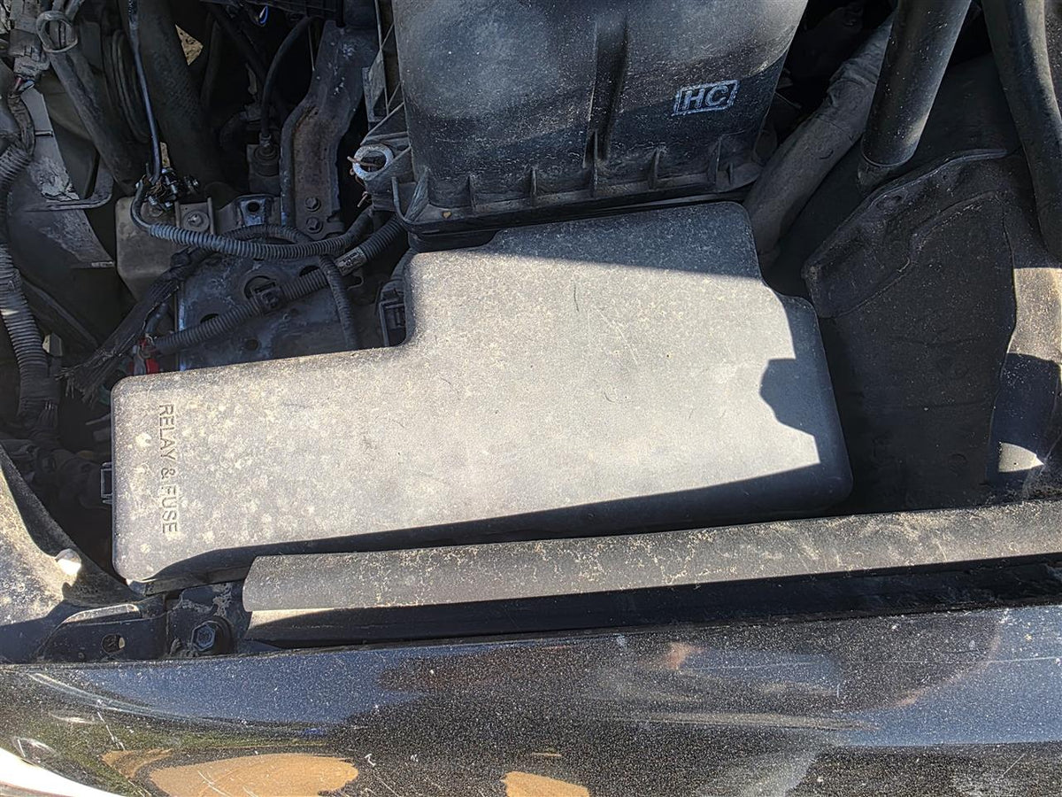 Used OEM Engine Bay Fuse Box Relay Panel from 2006 Toyota