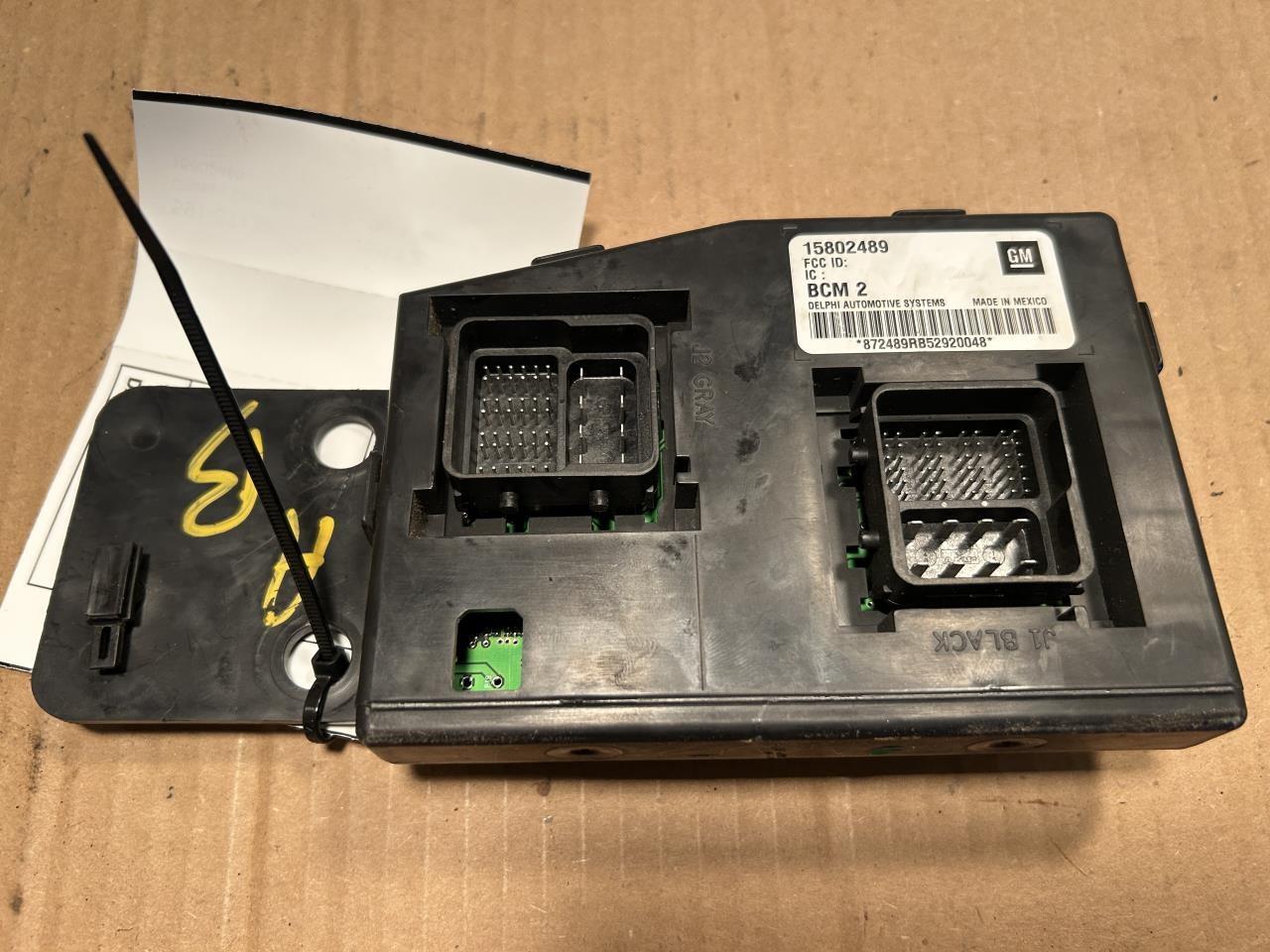 2005 2006 Chevrolet Colorado, GMC Canyon, Isuzu I280, Isuzu I350 Chassis Cont MOD Body Control BCM RH kick panel
