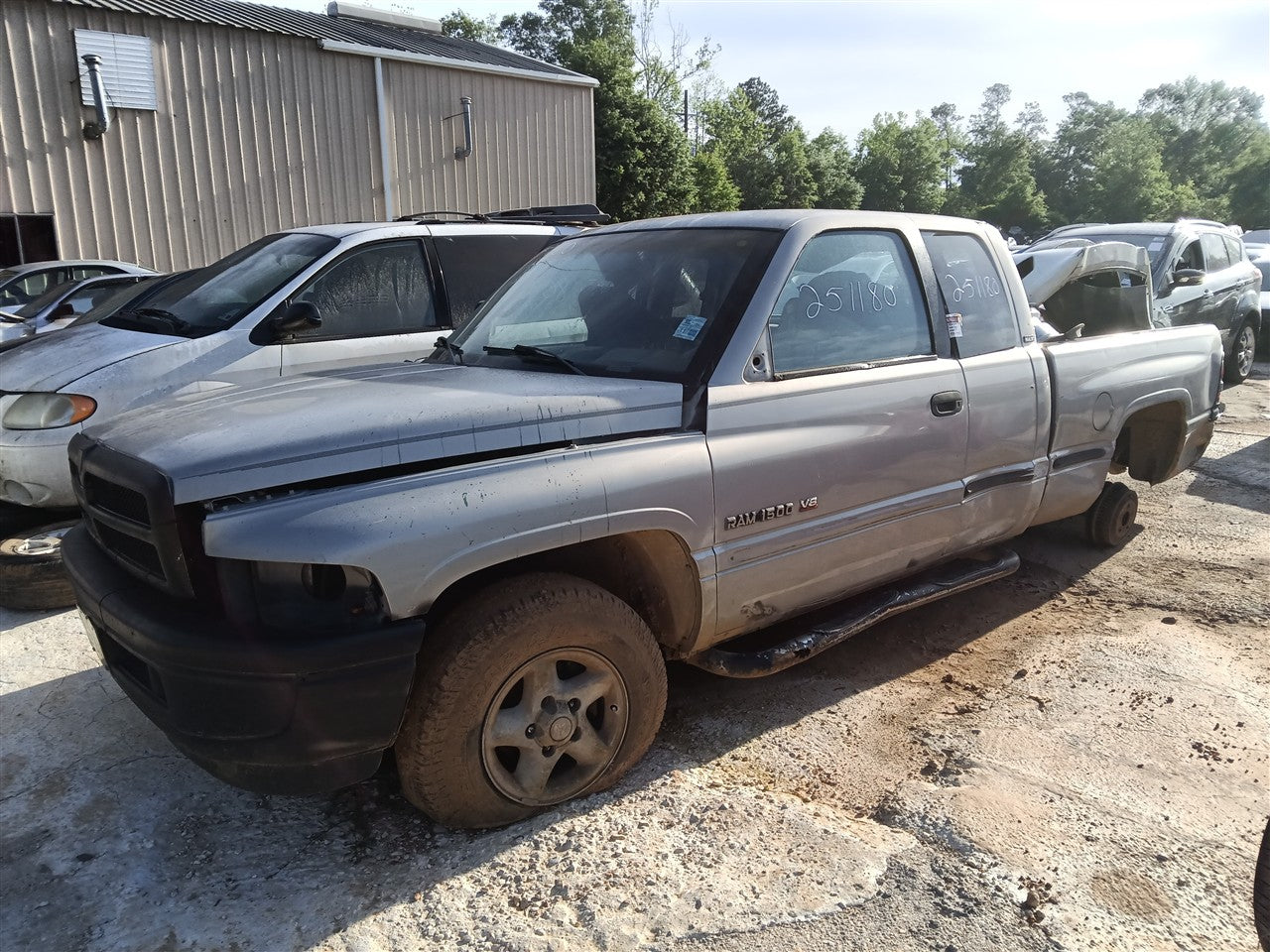 Donor vehicle 1998 Dodge 1500 (Stock #251180)